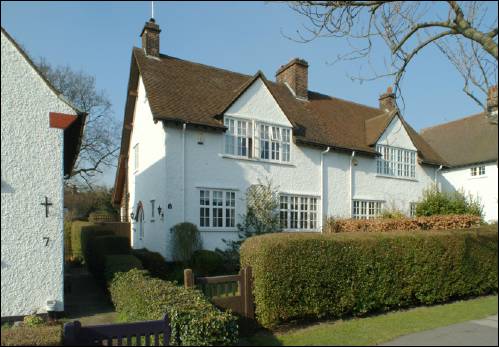 09 Asmuns Hill